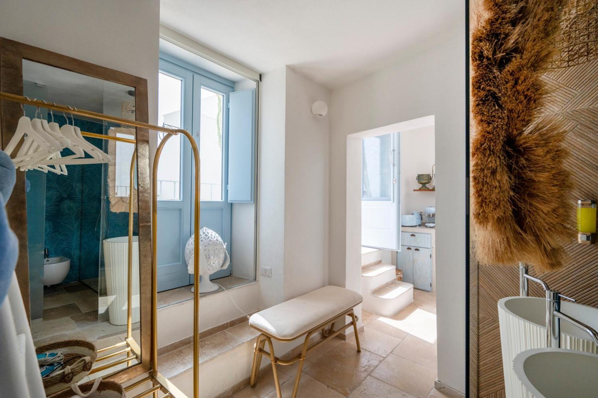 Apulia Charming Suites - Casa Lonfo Suite Sole Monopoli Buitenkant foto